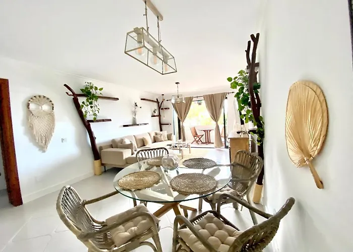 Apartamento Rústico con Vistas al Mar